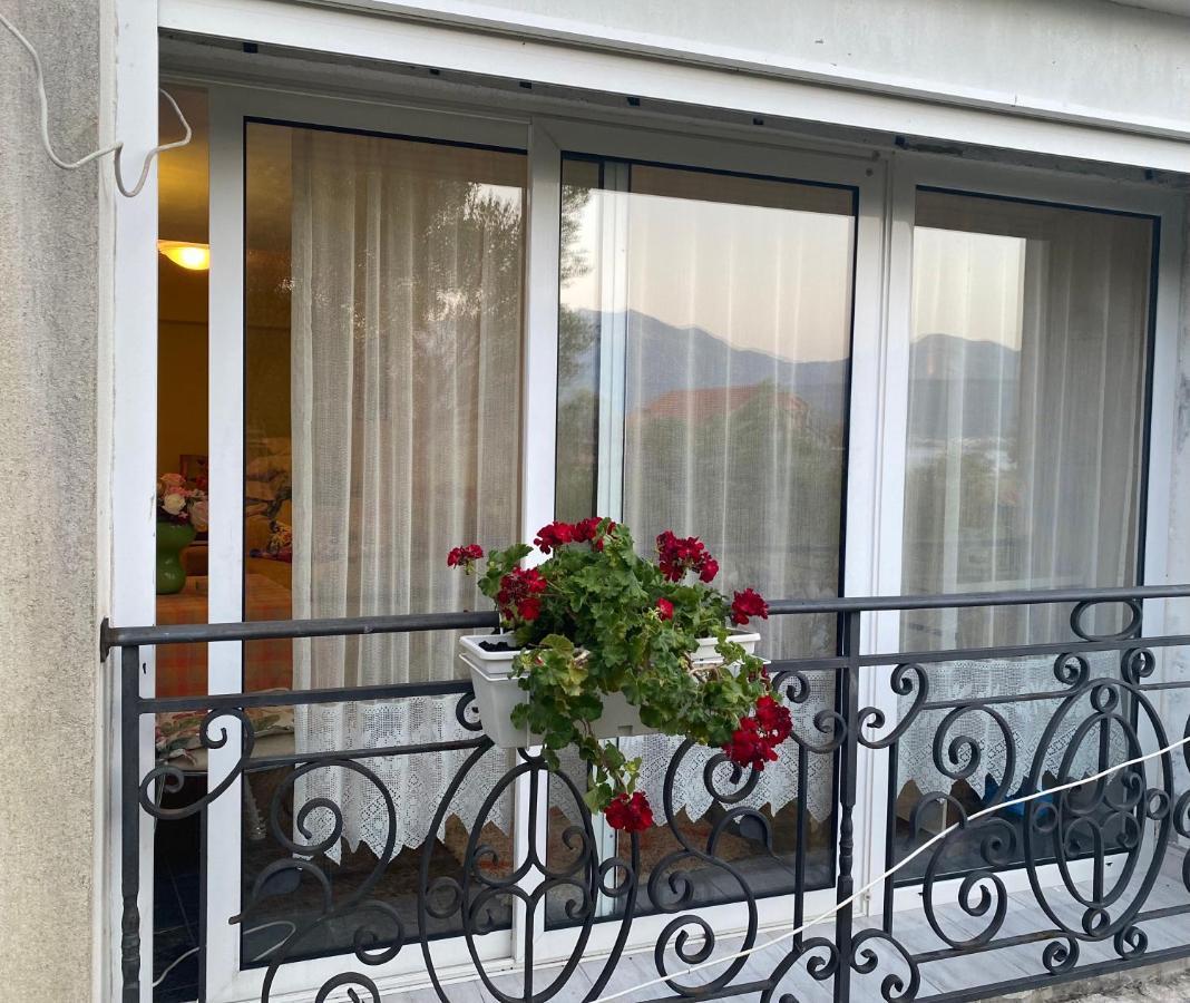 Villa Mare Apartments Tivat Exterior foto
